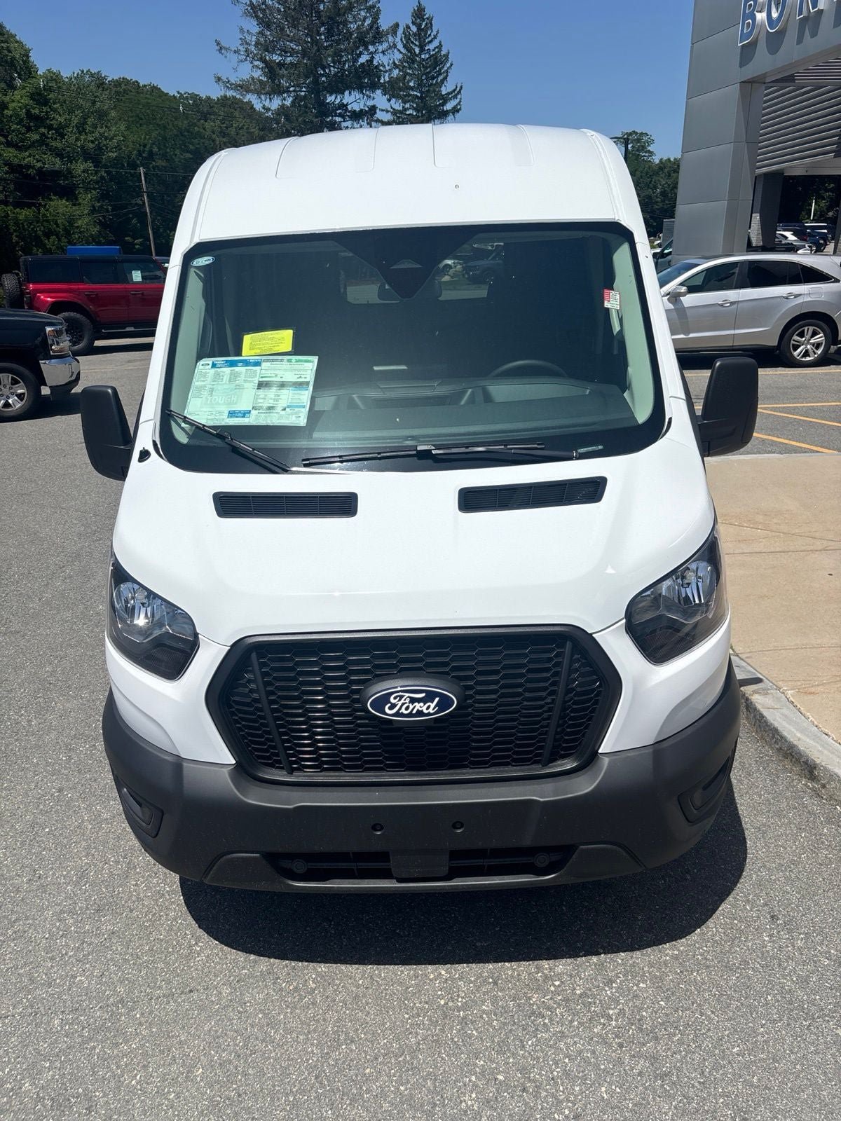 New 2026 Ford Transit 250 148 Medium Roof w/ Load Area Protection Package RWD image 8