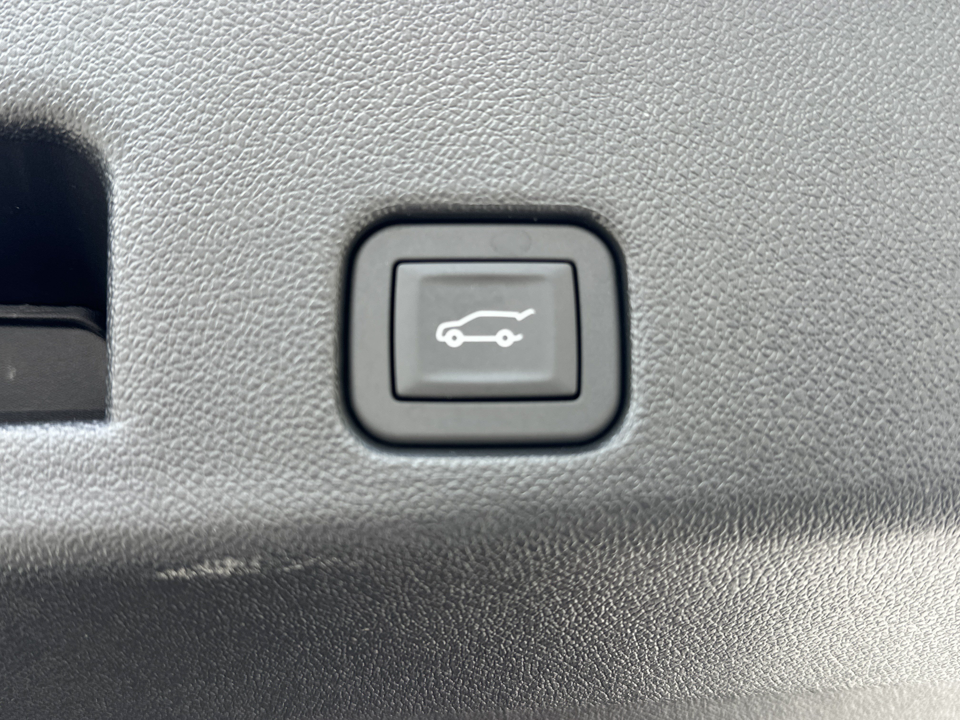 Used 2024 Chevrolet Traverse Z71 w/ Enhanced Driving Package AWD/4WD image 15