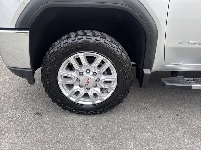 Used 2021 GMC Sierra 2500 SLT w/ SLT Premium Package AWD/4WD image 12