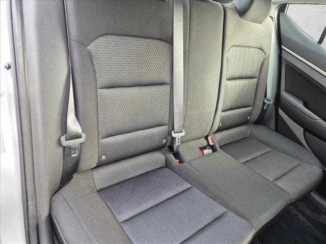 Used 2018 Hyundai Elantra SEL FWD image 17