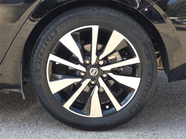 Used 2023 Nissan Sentra SV w/ SV Premium Package image 9