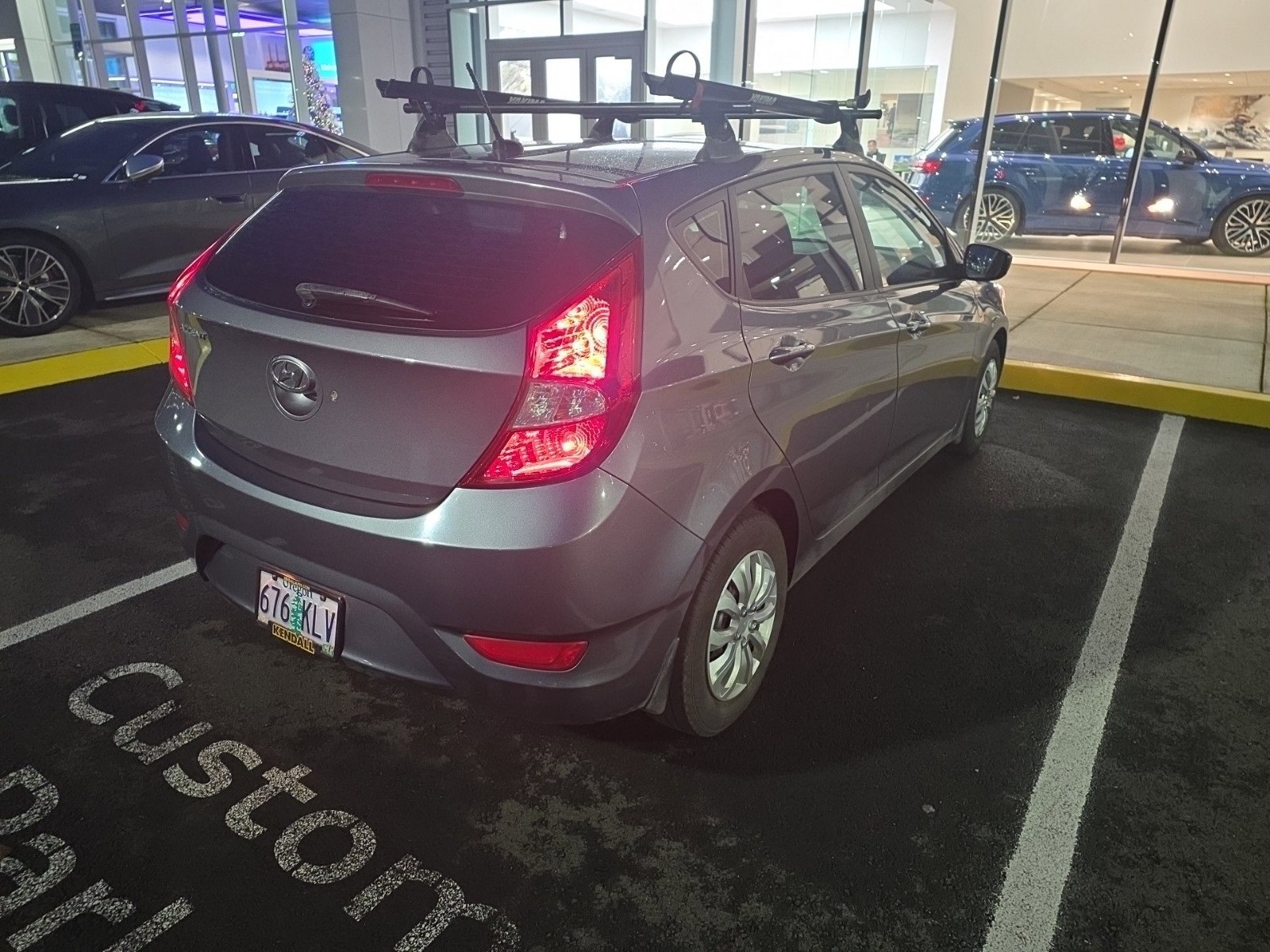 Used 2013 Hyundai Accent GS image 3