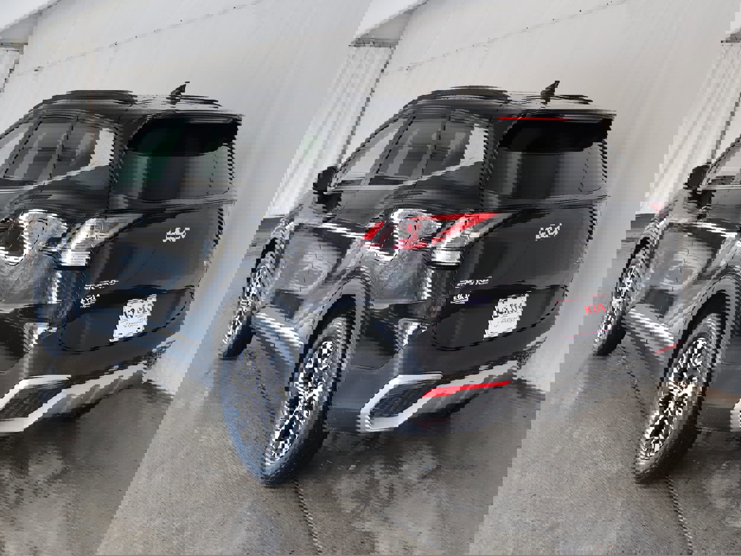 Used 2023 Kia Sportage EX w/ EX Premium Package image 28