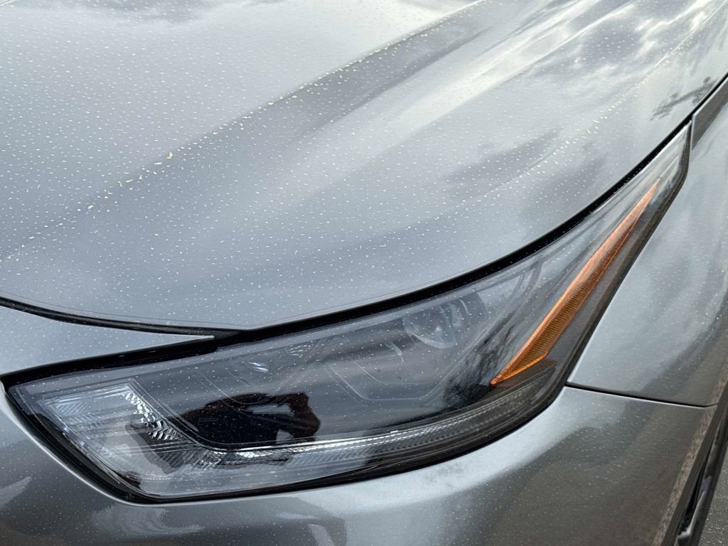 Used 2026 Toyota Highlander XSE image 9