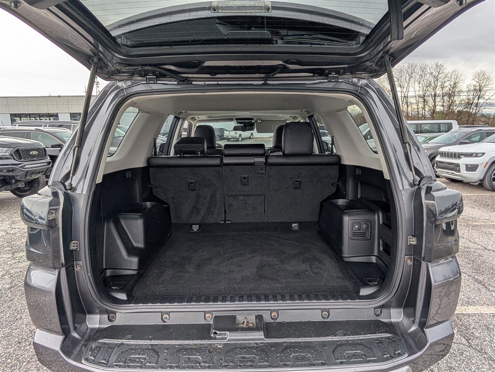 Used 2021 Toyota 4Runner TRD Off-Road Premium image 13