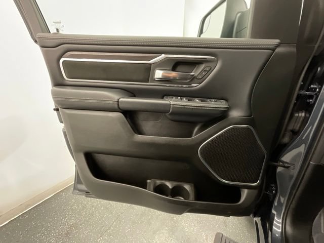 Used 2026 RAM 1500 Laramie AWD/4WD image 9