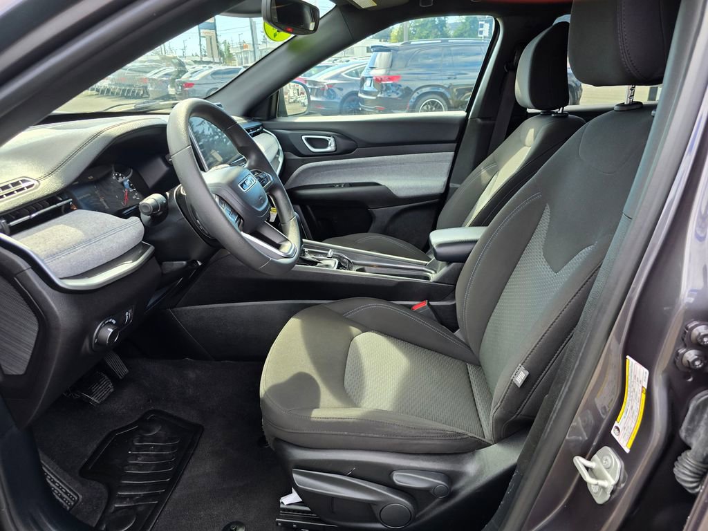 Used 2024 Jeep Compass Sport AWD/4WD image 21