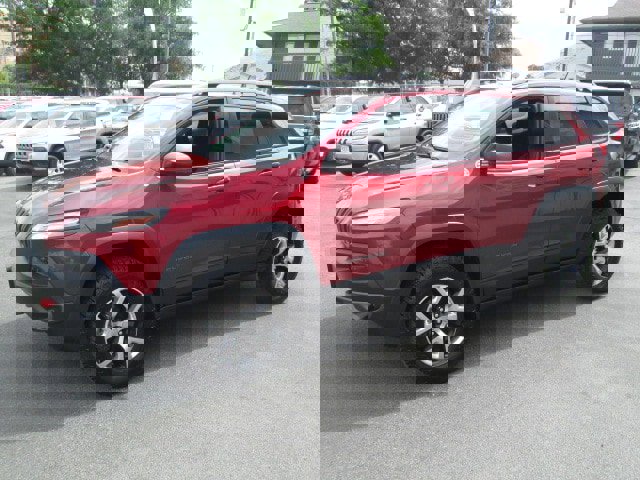 Used 2014 Jeep Cherokee Trailhawk w/ Technology Group image 3