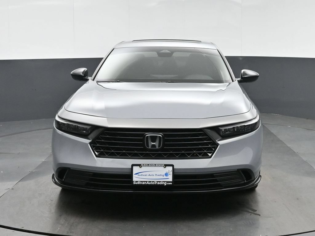 Used 2023 Honda Accord Sport image 2