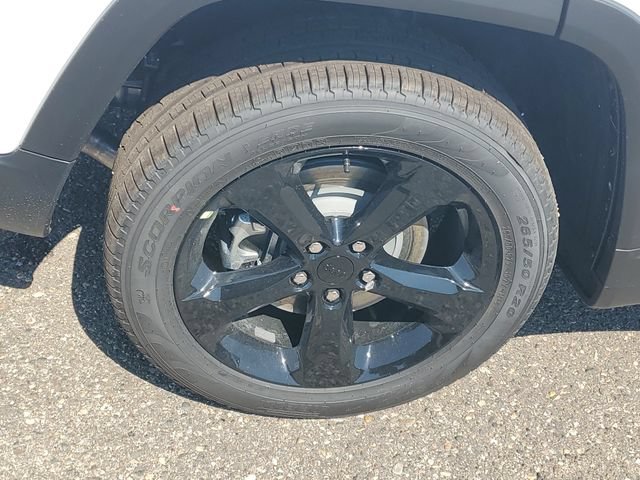 New 2026 Jeep Grand Cherokee L Limited w/ Limited Altitude Package AWD/4WD image 5