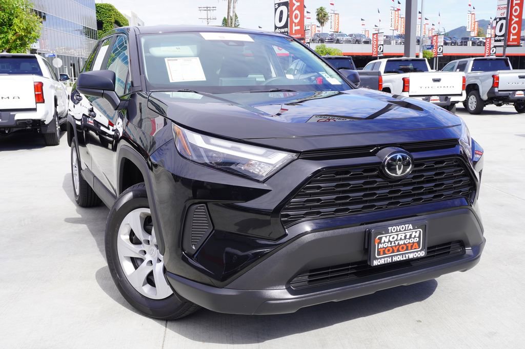 Used 2025 Toyota RAV4 LE image 2
