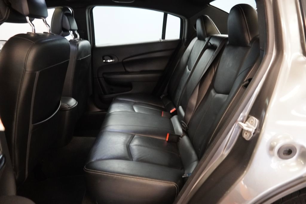 Used 2012 Chrysler 200 Limited FWD image 27