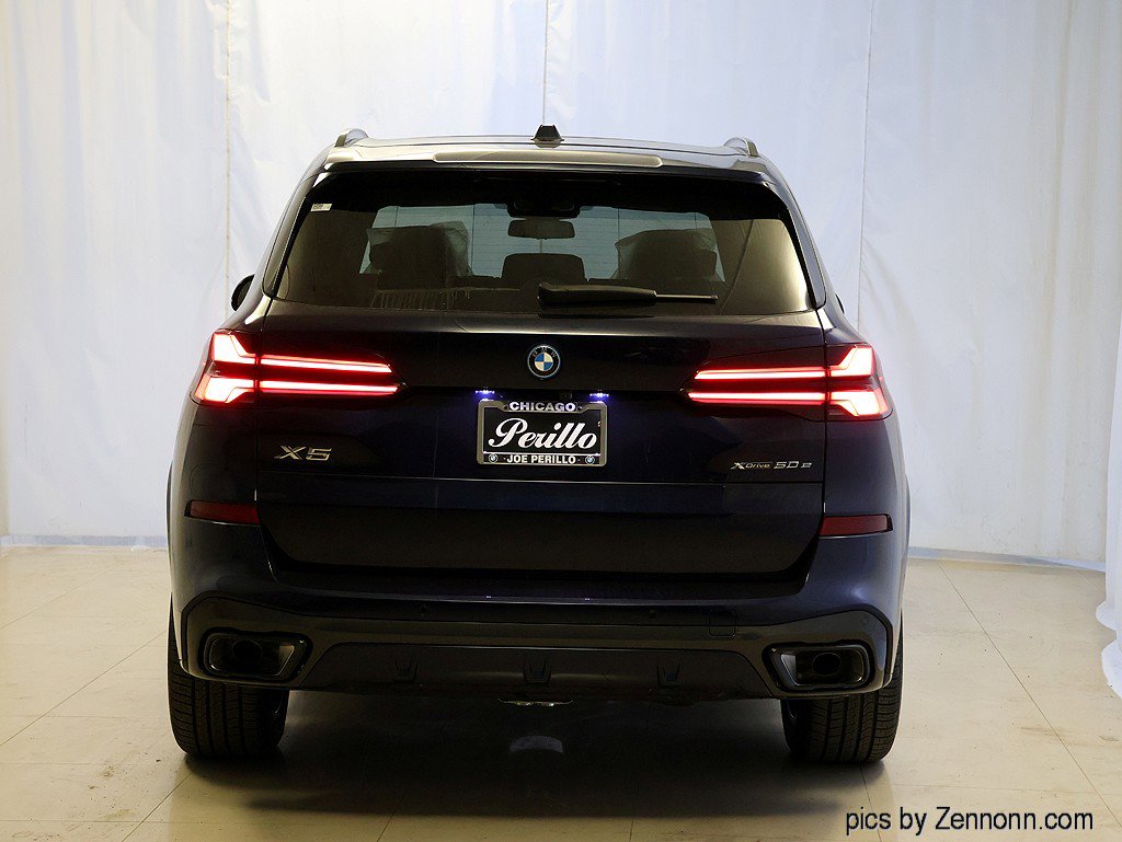 Used 2026 BMW X5 xDrive50e w/ M Sport Package image 7