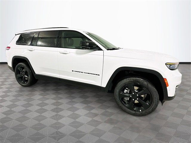 New 2025 Jeep Grand Cherokee L Limited image 3