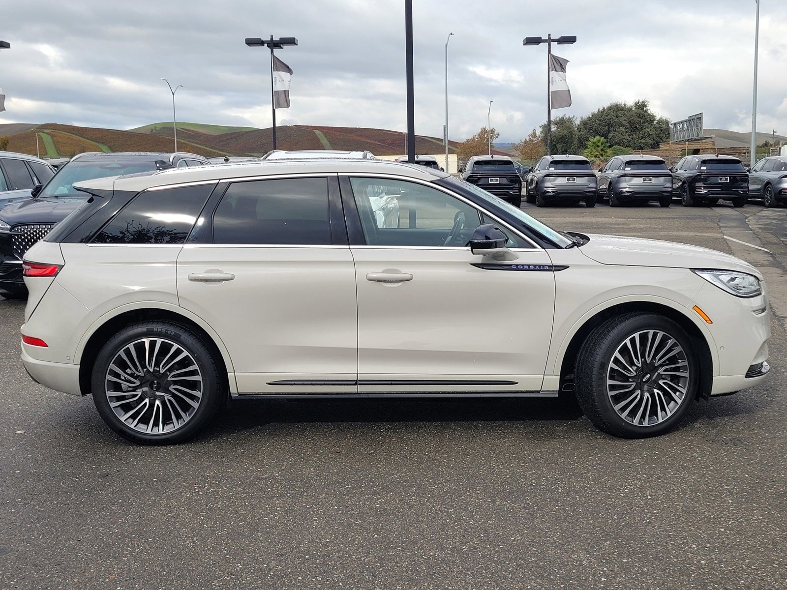 Certified 2022 Lincoln Corsair Grand Touring w/ Elements Technology Bundle image 3