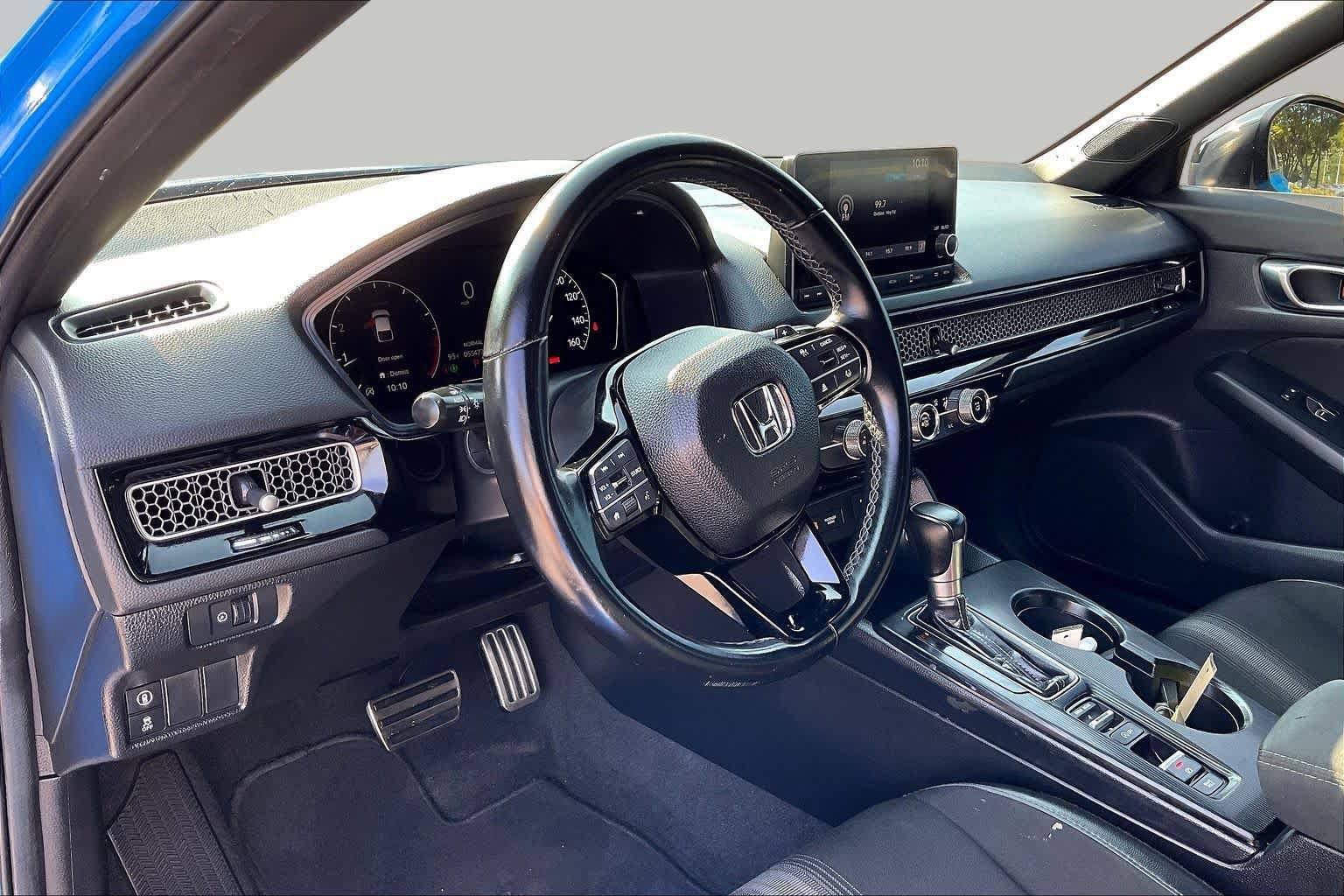 Used 2023 Honda Civic Sport image 17