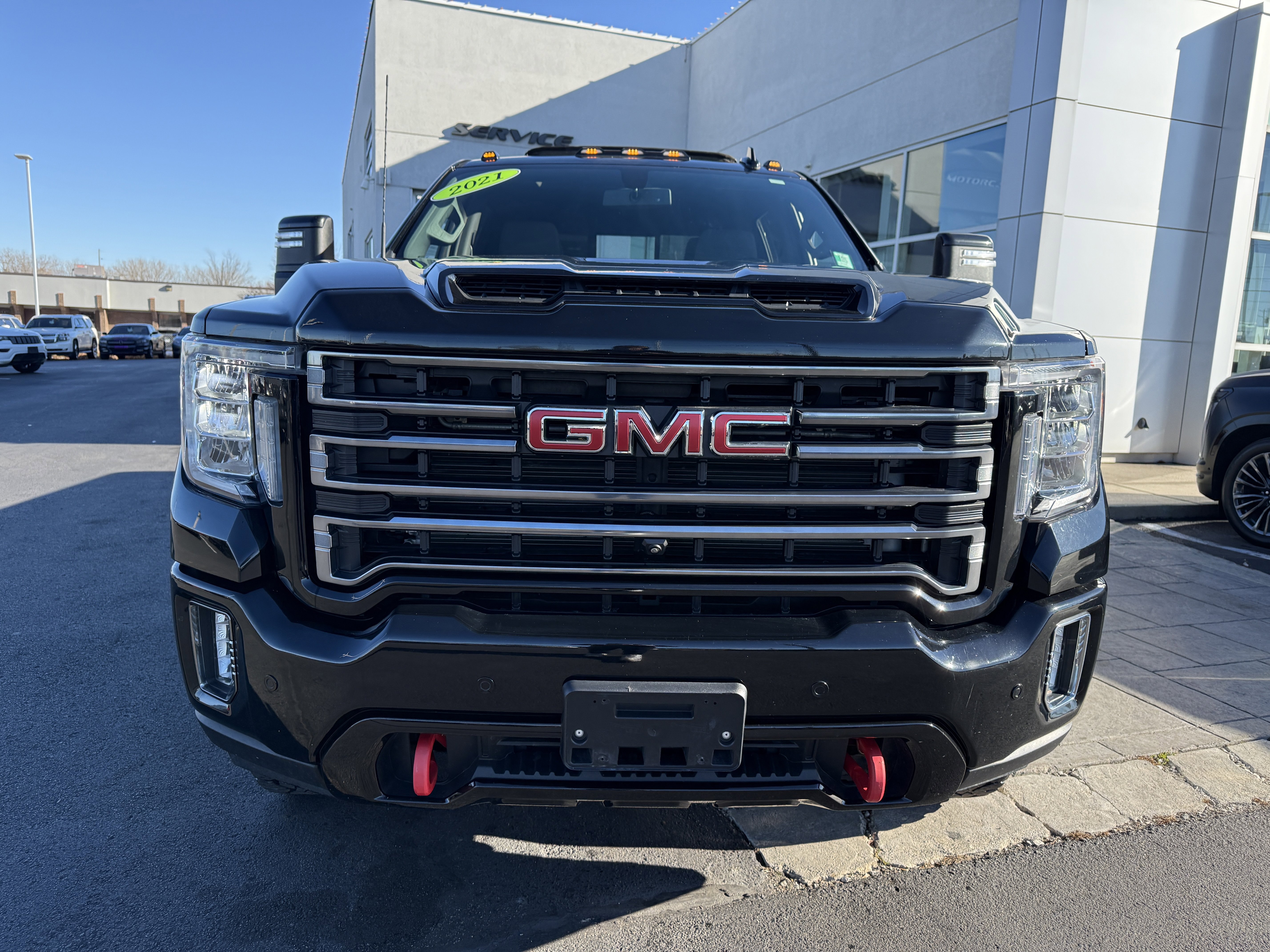 Used 2021 GMC Sierra 2500 AT4 w/ AT4 Preferred Package image 9