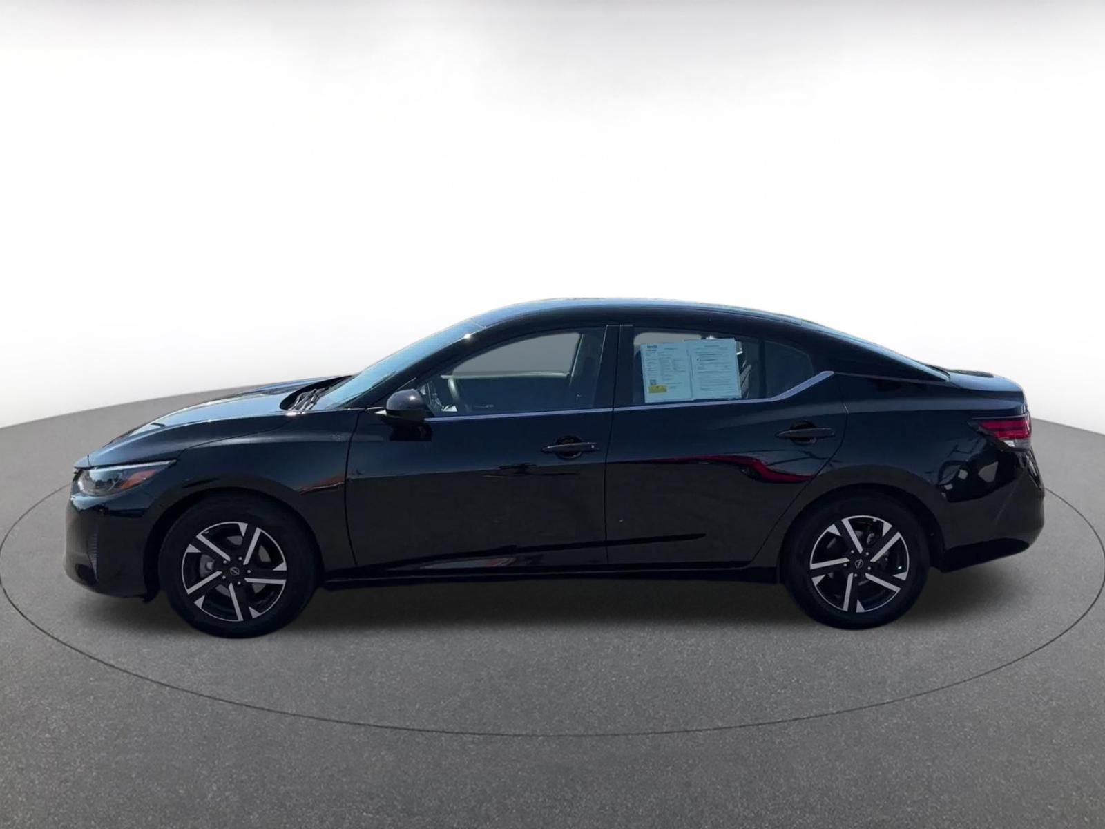 Used 2025 Nissan Sentra SV FWD image 7