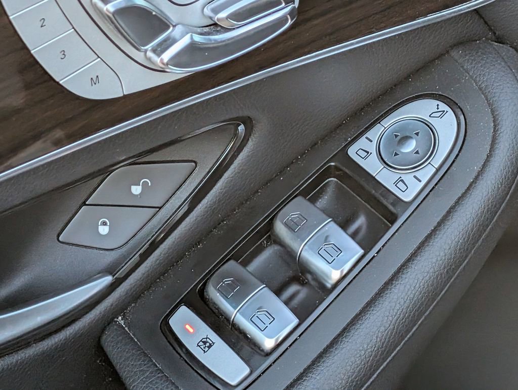 Used 2017 Mercedes-Benz GLC 300 4MATIC image 21