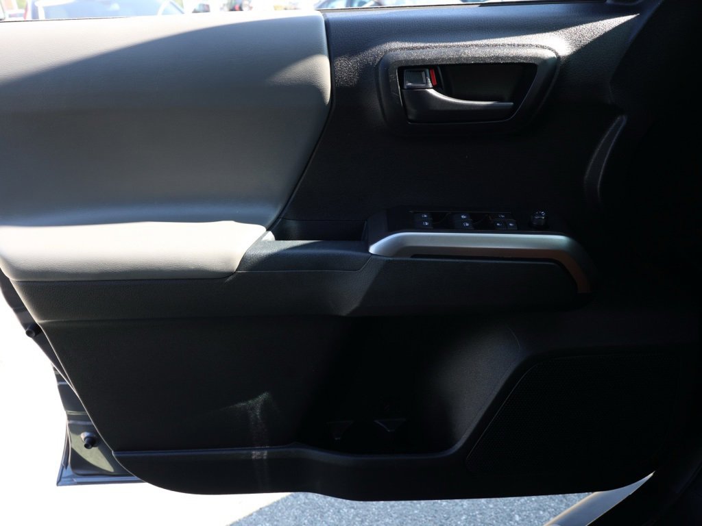 Used 2021 Toyota Tacoma SR5 image 22