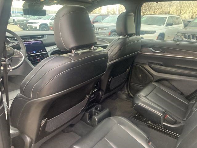 Certified 2024 Jeep Grand Cherokee L Limited w/ Luxury Tech Group II image 22