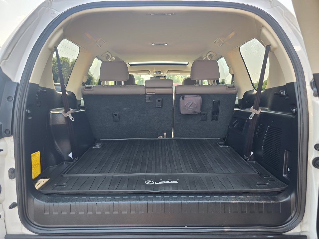 Used 2023 Lexus GX 460 Premium w/ Premium Package AWD/4WD image 13