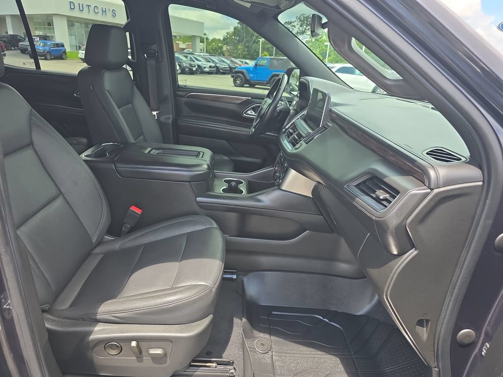 Used 2022 Chevrolet Tahoe LT w/ Luxury Package AWD/4WD image 22