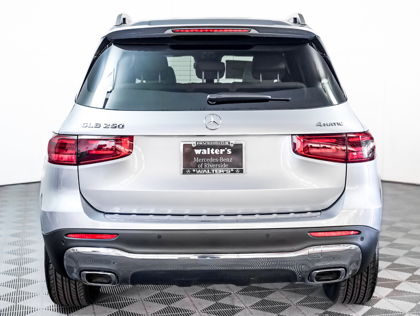 New 2025 Mercedes-Benz GLB 250 4MATIC image 10