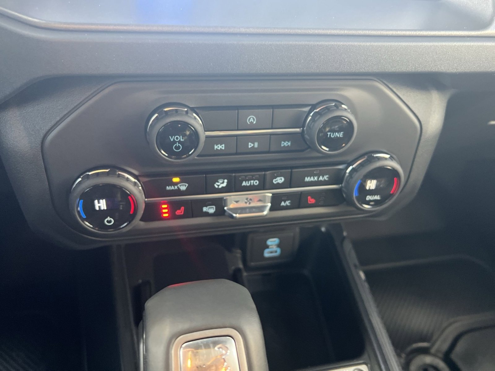 New 2025 Ford Bronco Big Bend image 21