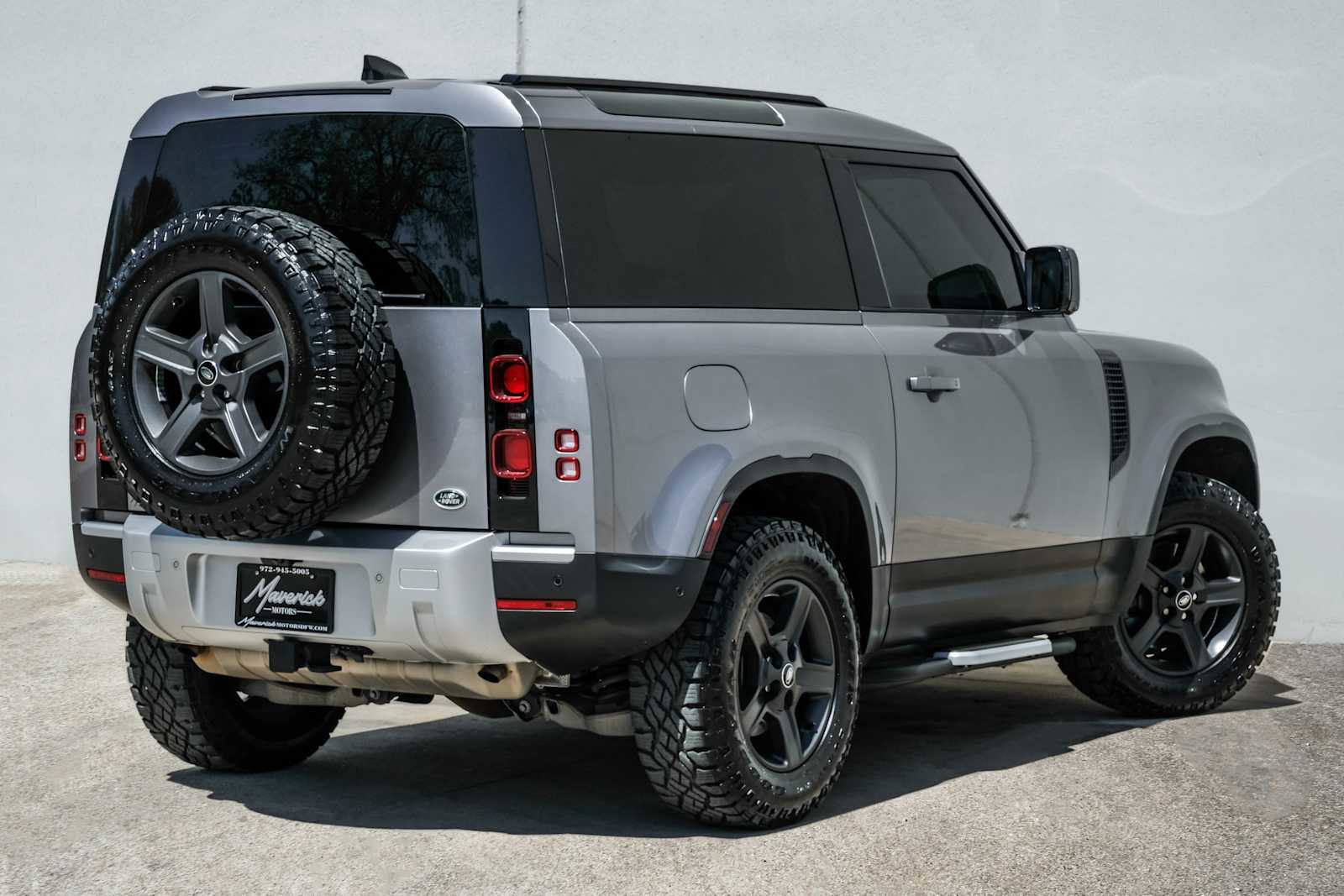 Used 2022 Land Rover Defender 90 image 8