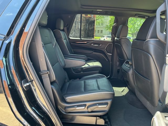 Used 2022 Cadillac Escalade Sport AWD/4WD image 15
