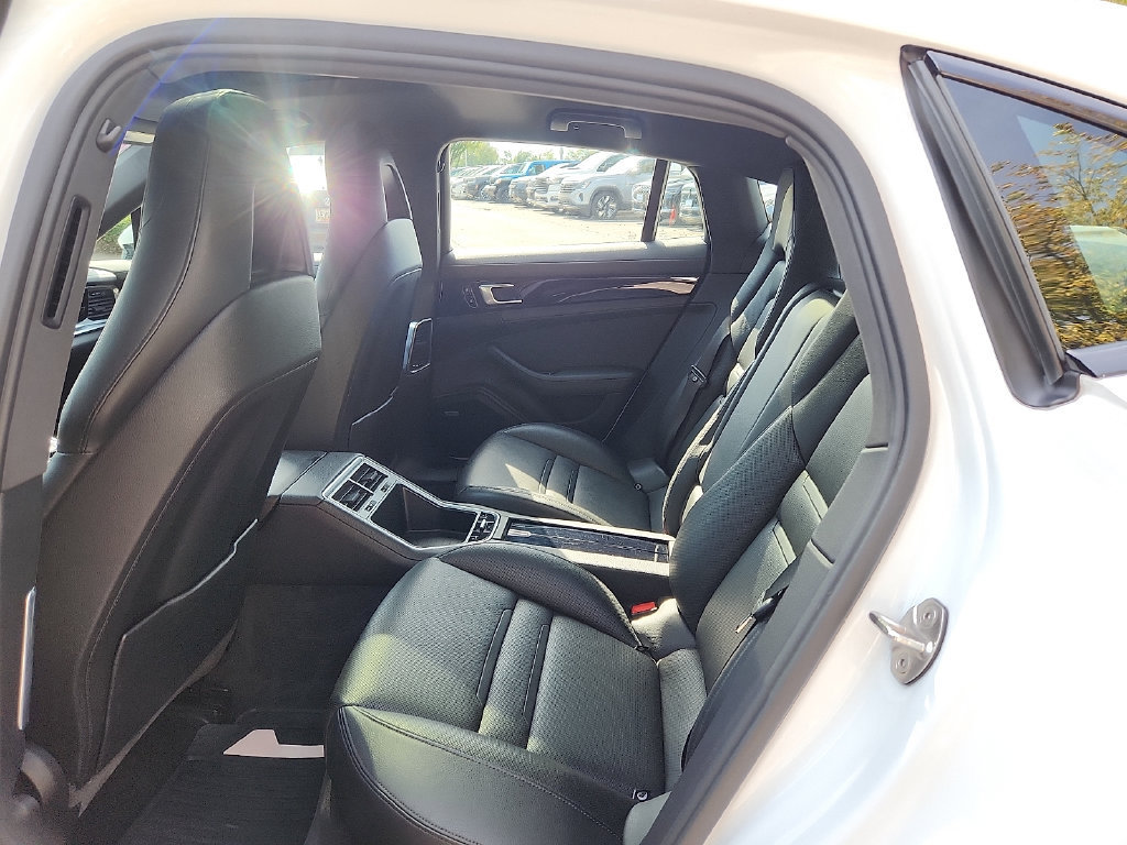 Used 2019 Porsche Panamera 4 AWD/4WD image 10