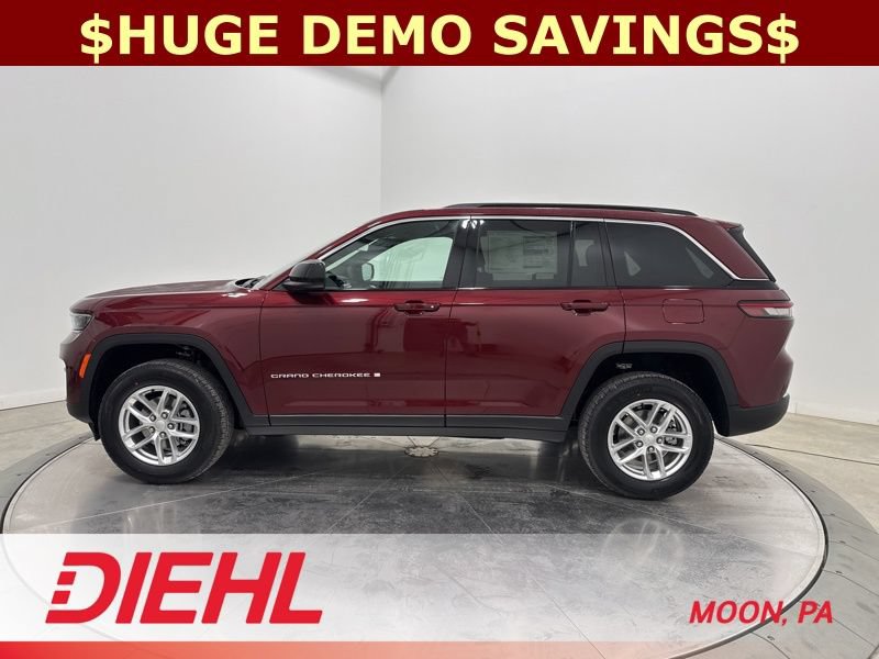 New 2025 Jeep Grand Cherokee Laredo X AWD/4WD image 4