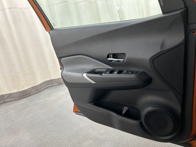 Used 2023 Nissan Kicks SR w/ SR Premium Package image 21
