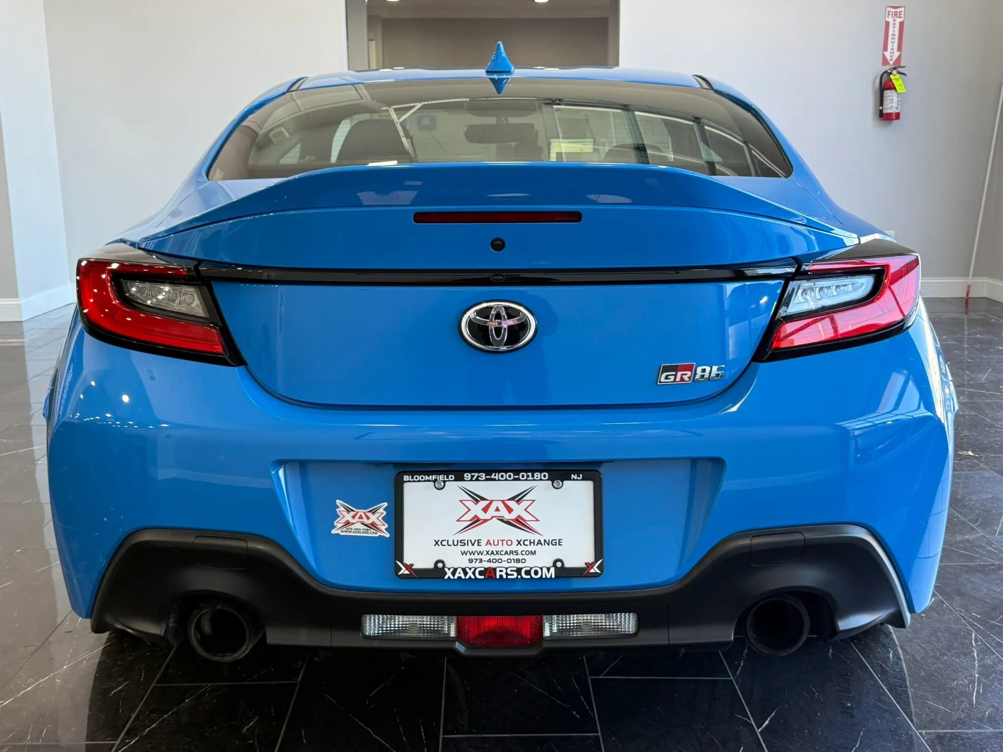Used 2023 Toyota GR86 Premium RWD image 5