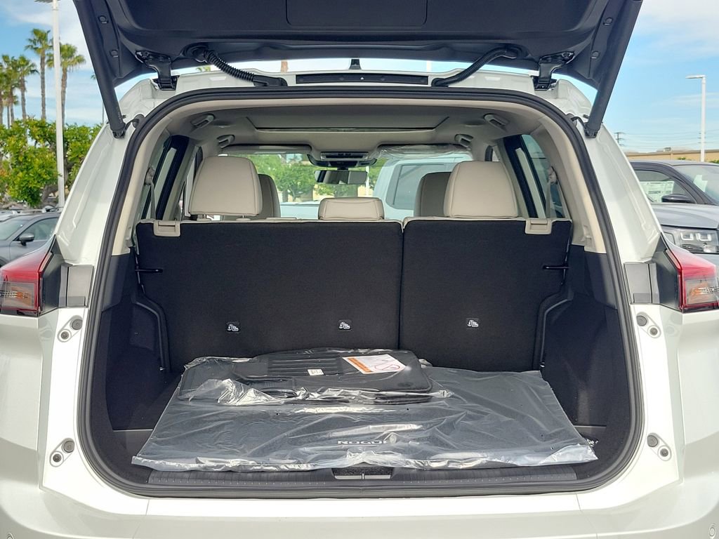 New 2026 Nissan Rogue SV image 16