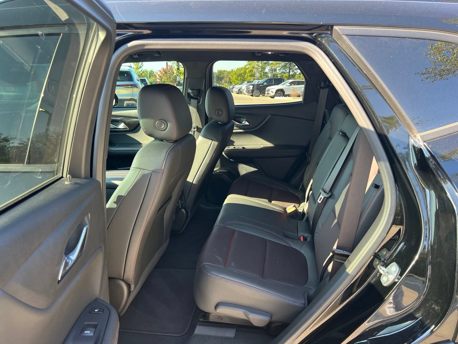 Used 2024 Chevrolet Blazer RS w/ Driver Confidence II Package FWD image 17