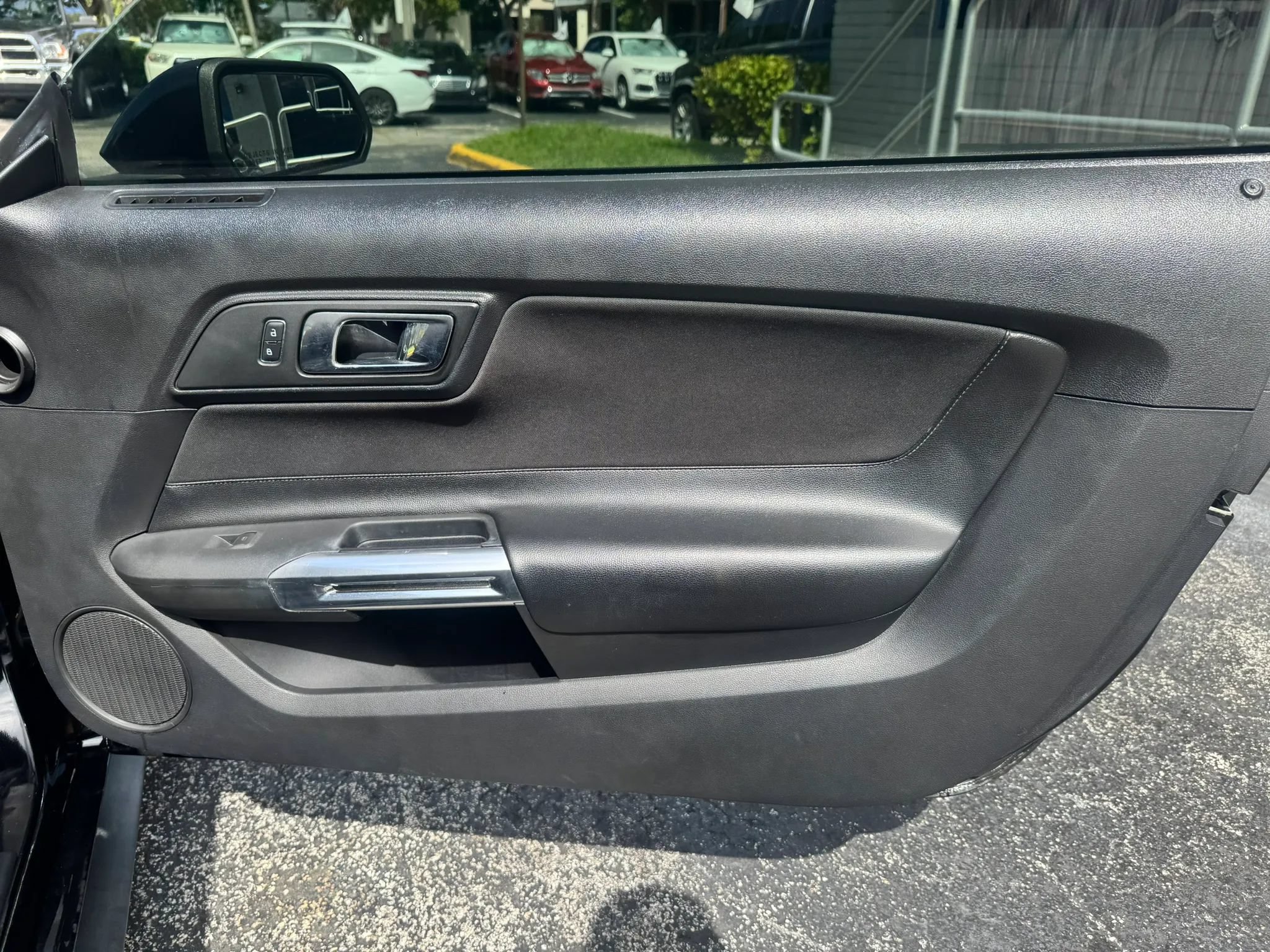 Used 2015 Ford Mustang GT RWD image 25