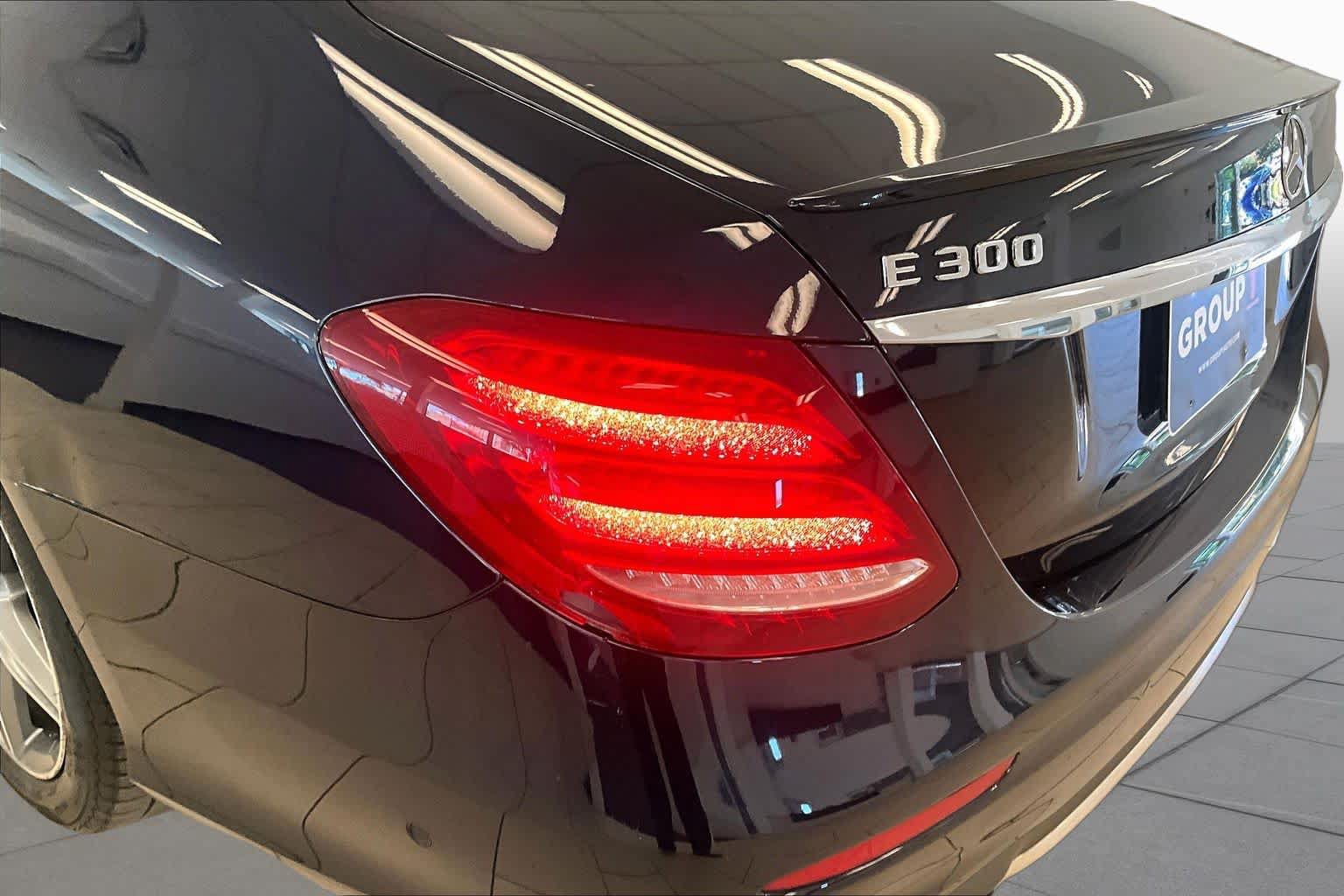 Used 2019 Mercedes-Benz E 300 image 26