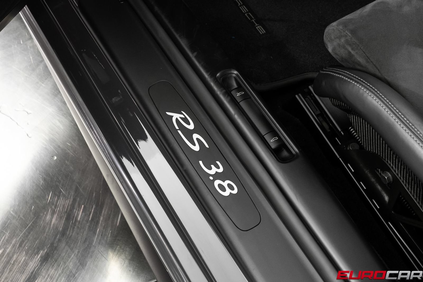 Used 2010 Porsche 911 GT3 RS RWD image 46