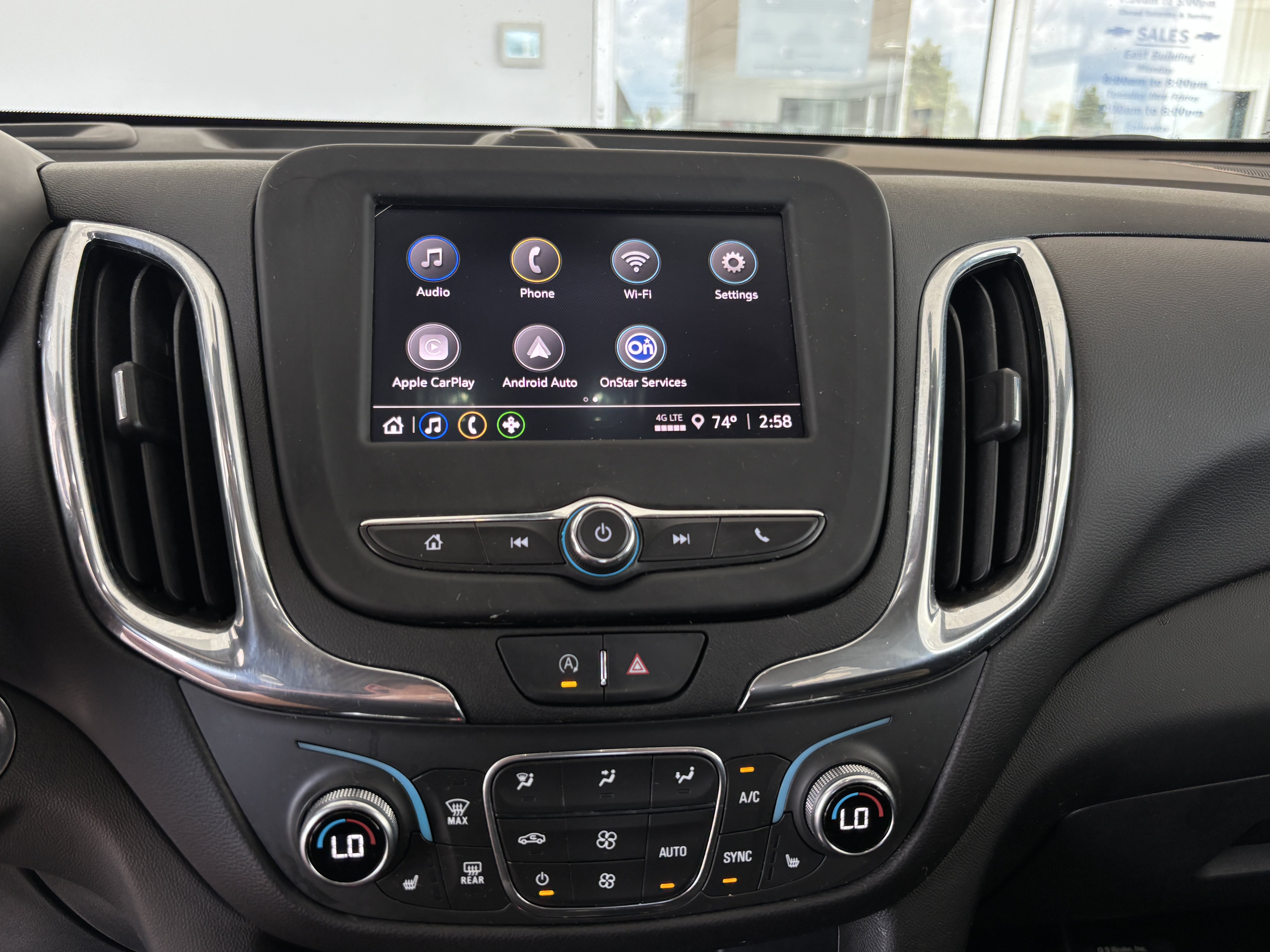 Used 2023 Chevrolet Equinox LT FWD image 14