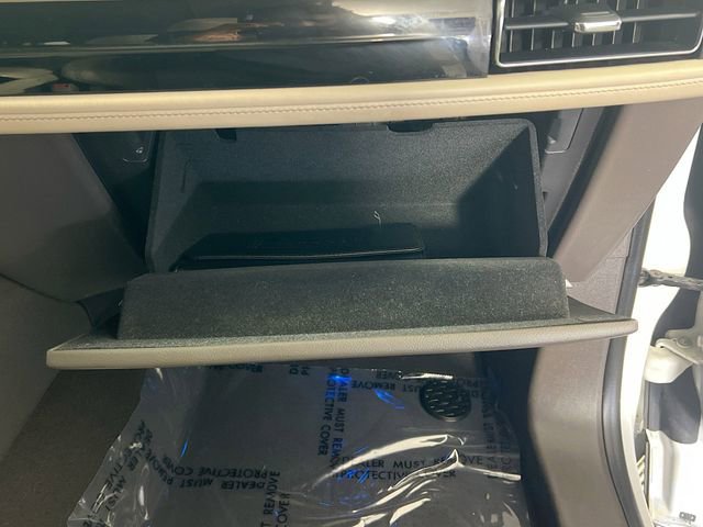 Used 2020 Lincoln Aviator Reserve w/ Equipment Group 202A image 31