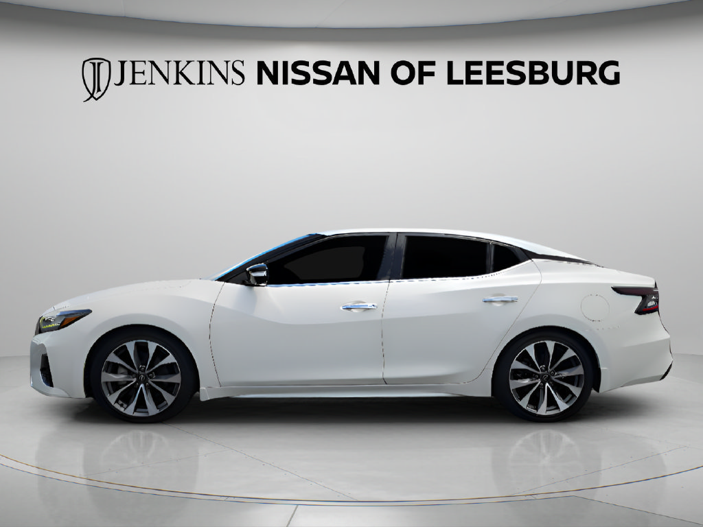 Certified 2023 Nissan Maxima Platinum w/ Sport Mat Group FWD image 11