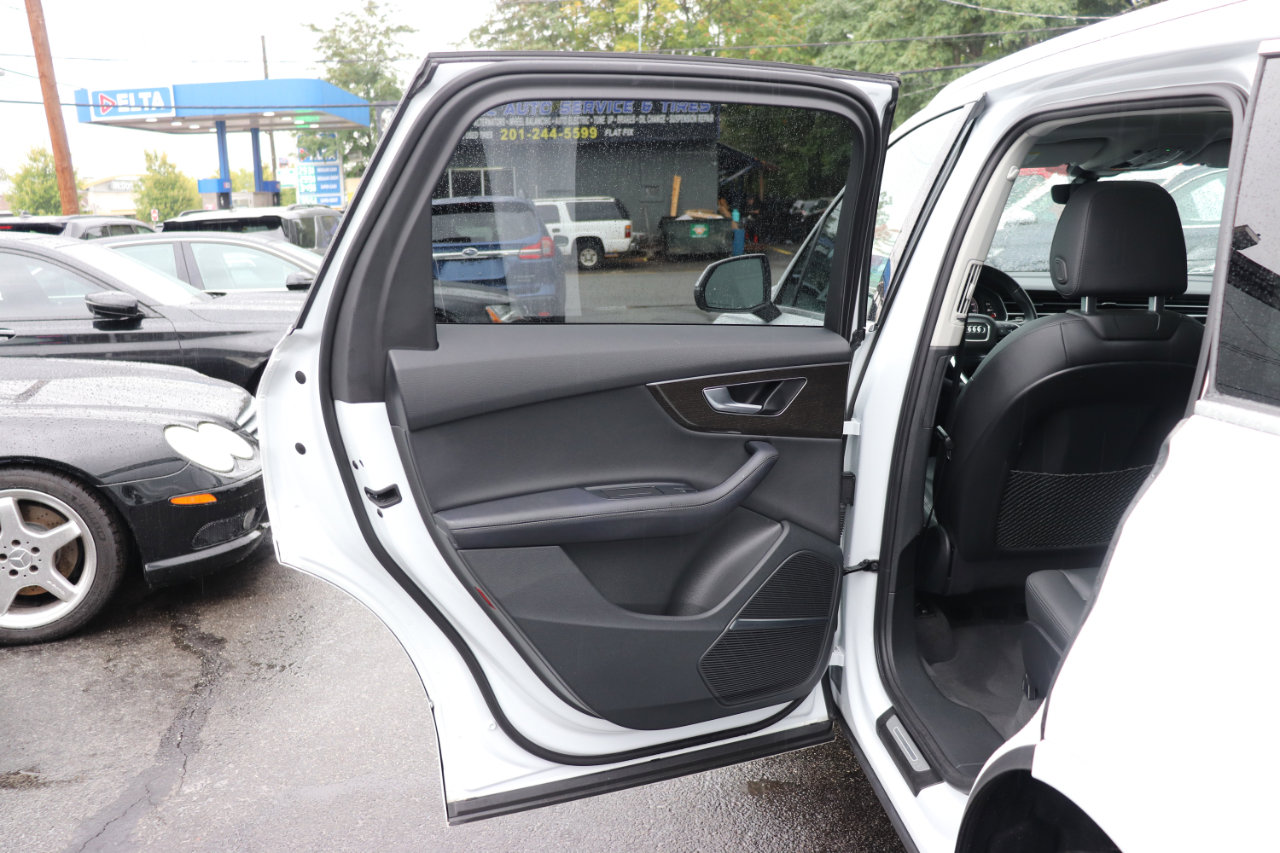 Used 2024 Audi Q7 2.0T Premium Plus image 32