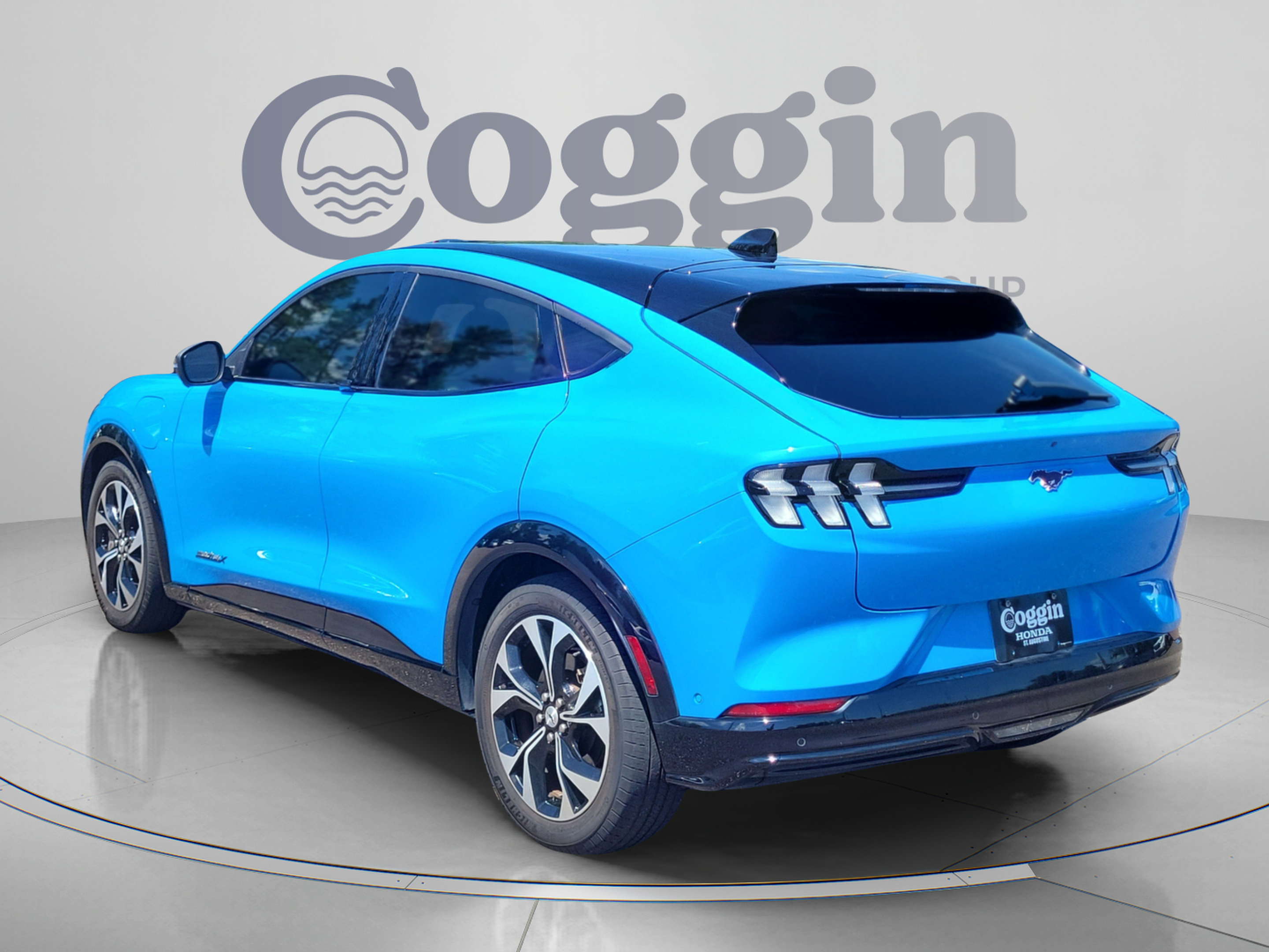 Certified 2022 Ford Mustang Mach-E Premium AWD/4WD image 3