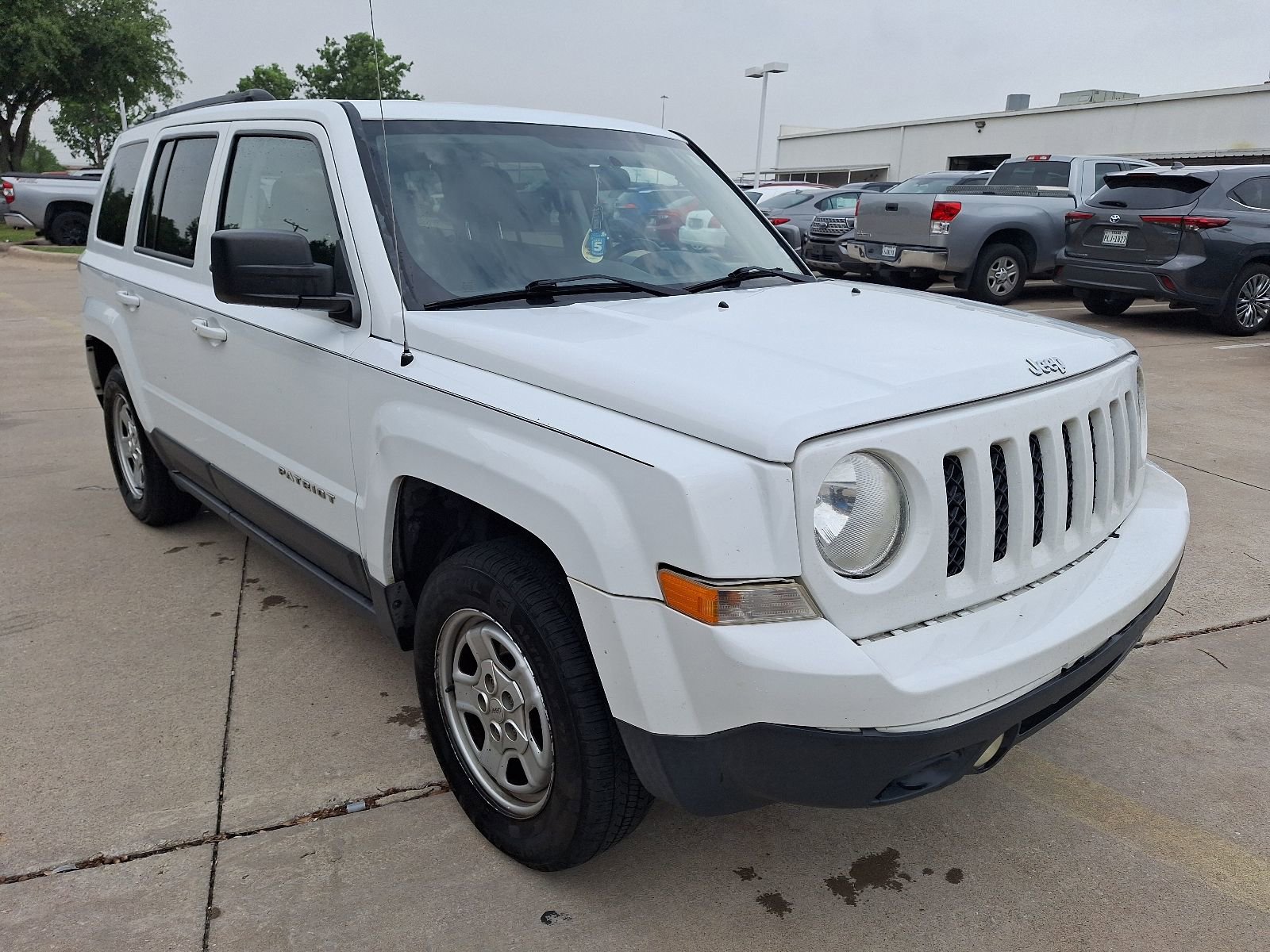 Used 2015 Jeep Patriot Sport w/ Power Value Group FWD image 8