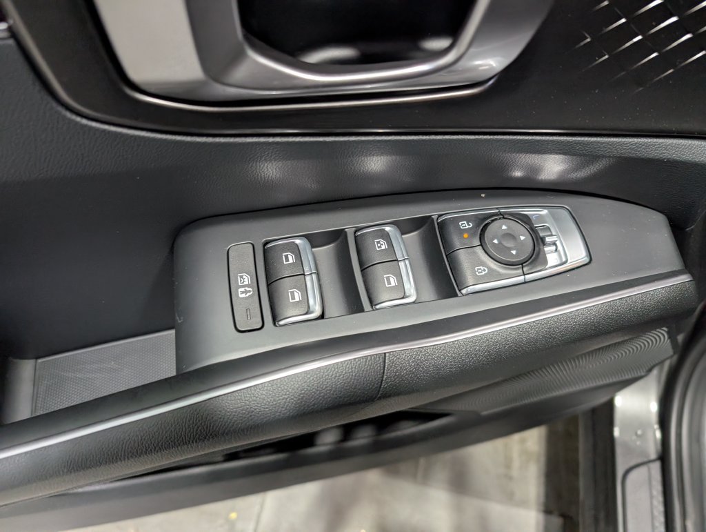 Used 2025 Kia Sorento EX AWD/4WD image 13