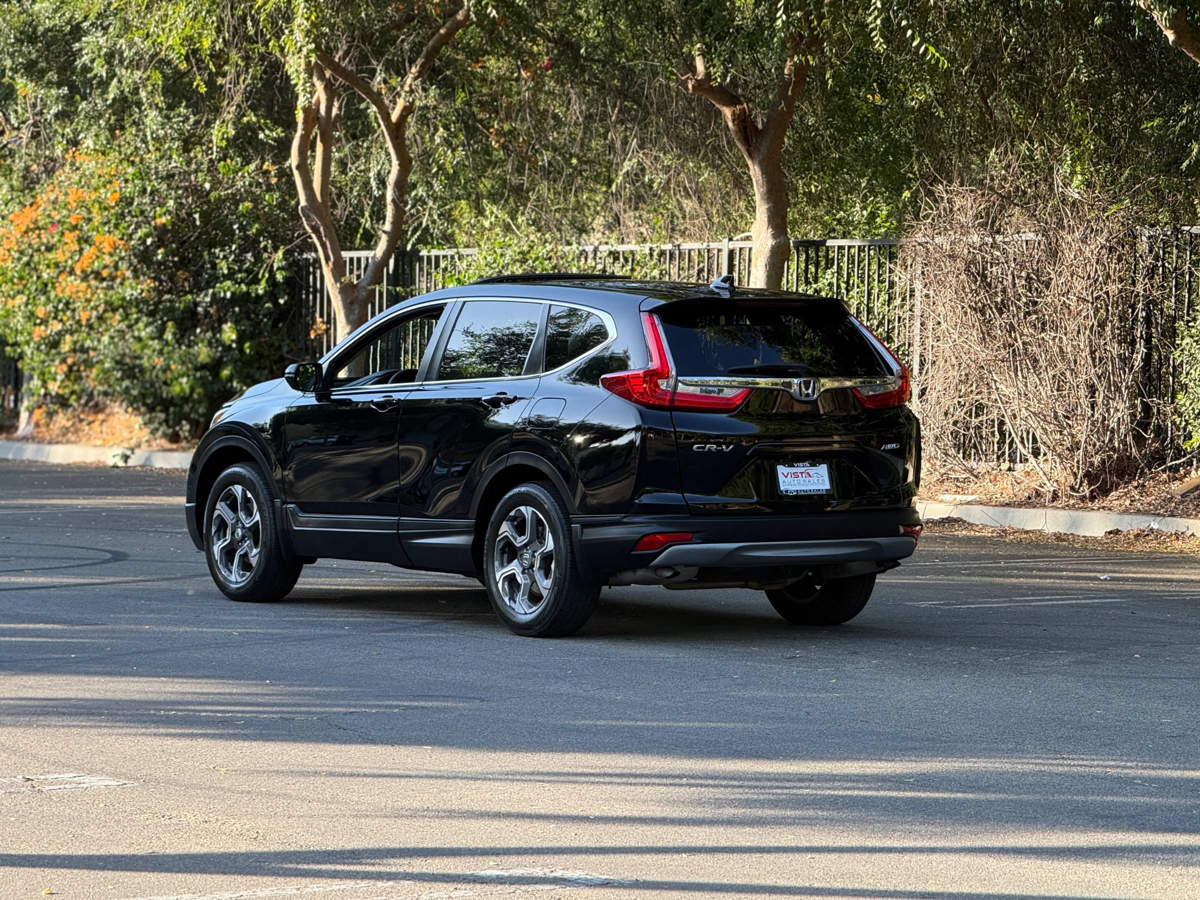 Used 2018 Honda CR-V EX image 3