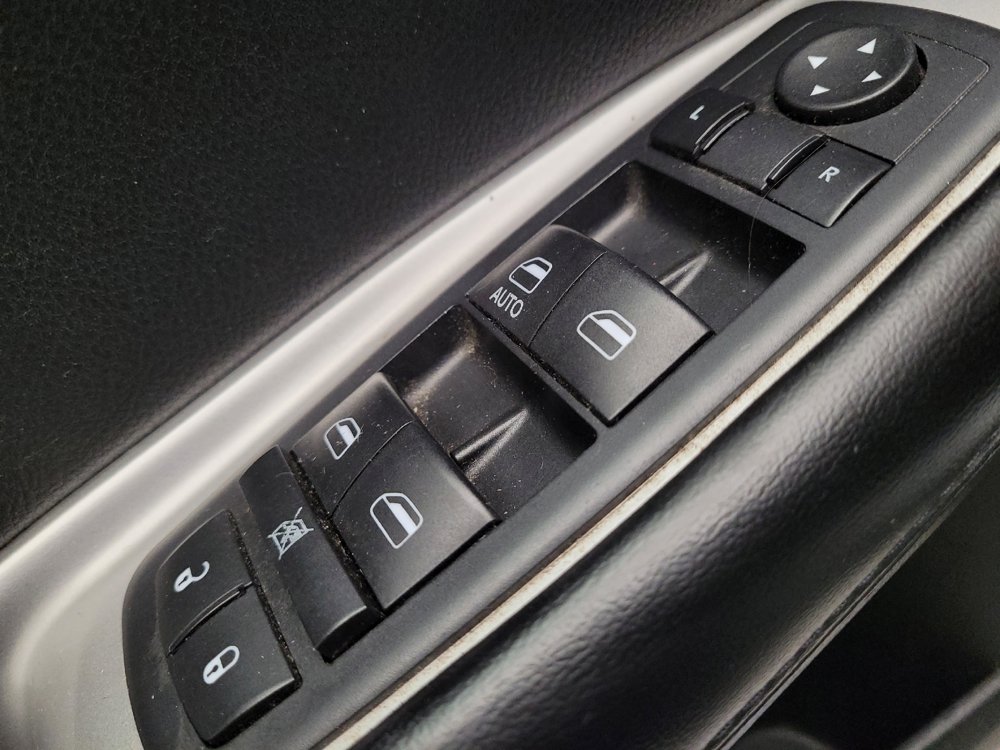Used 2017 Dodge Journey SE w/ Flexible Seating Group FWD image 27