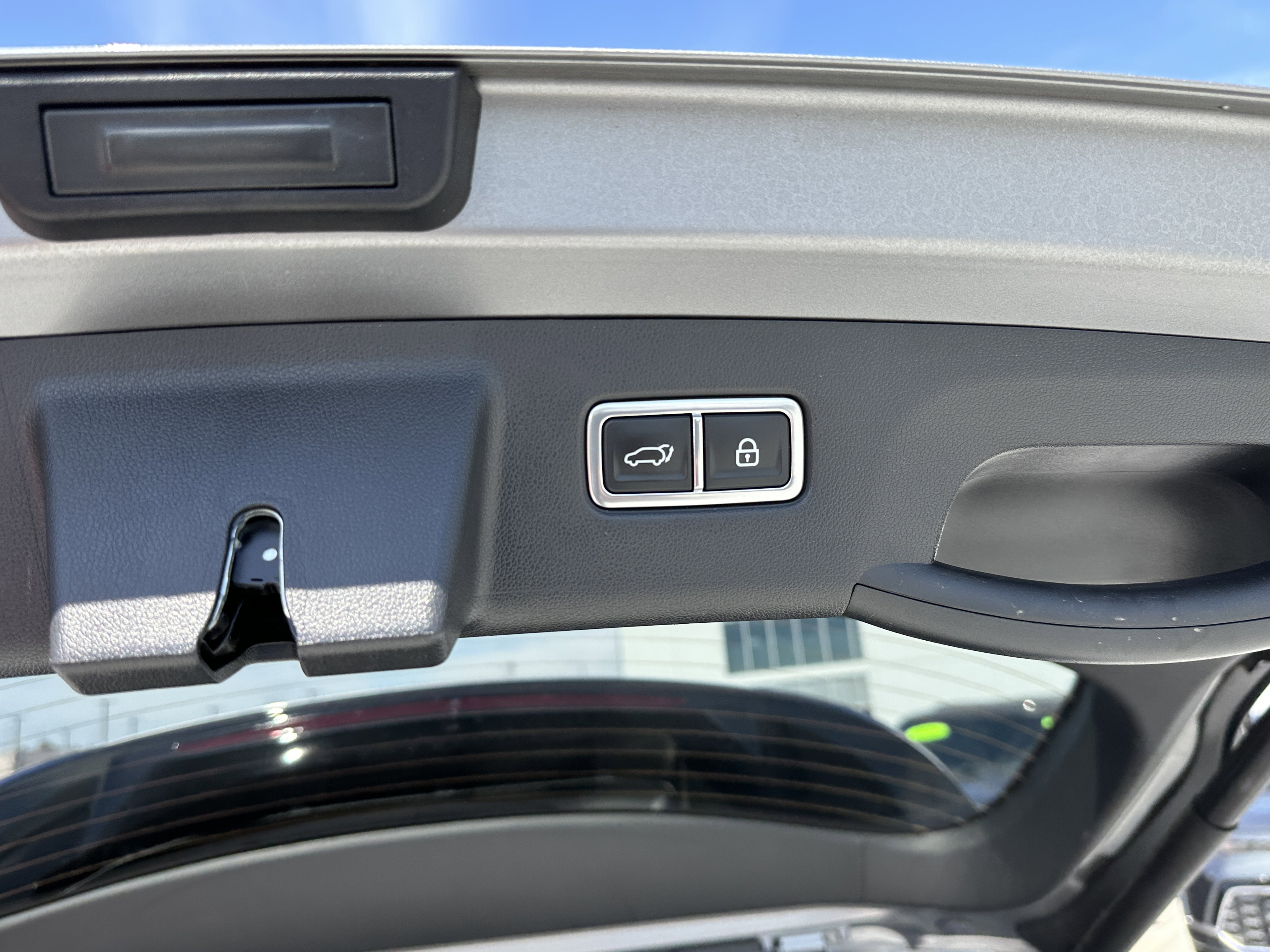 Certified 2023 Kia Sorento EX image 24